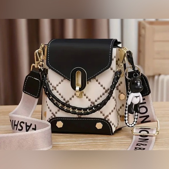 MOBILE PHONE BAG - Picture 1 of 1
